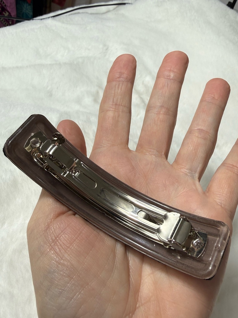 Louis Vuitton upcycled Brown large Leather Hair clip - Picture 5 of 6